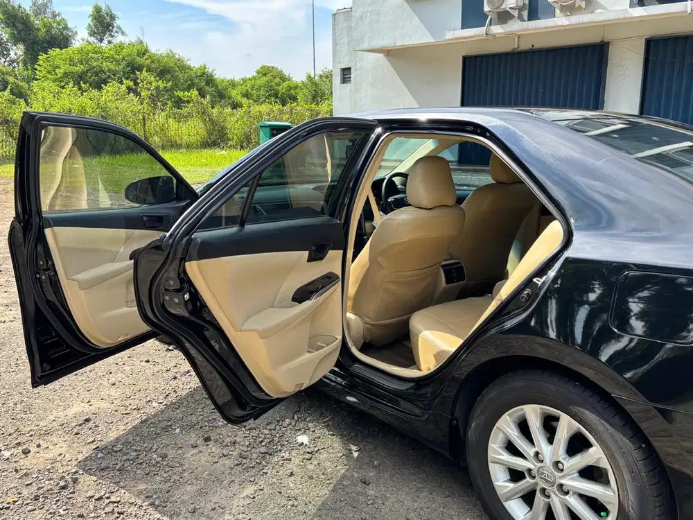 Toyota Camry 2015 Bensin