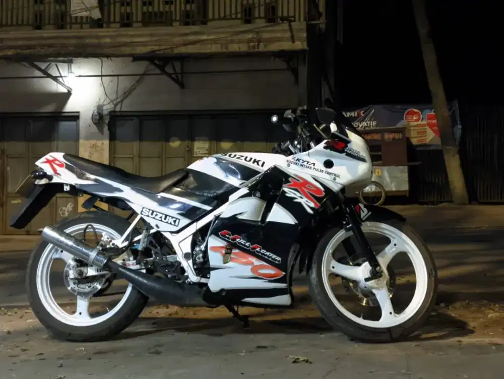 Suzuki RGR 150 thn 1995