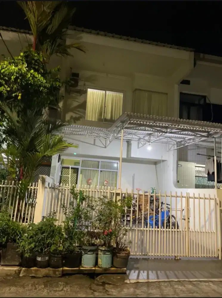 Rumah di Permata Biru, Kelapa Gading, Jakarta Utara
