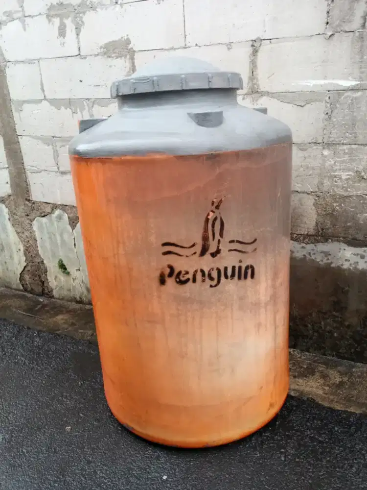 toren/tmp penampungan air 700lt penguin