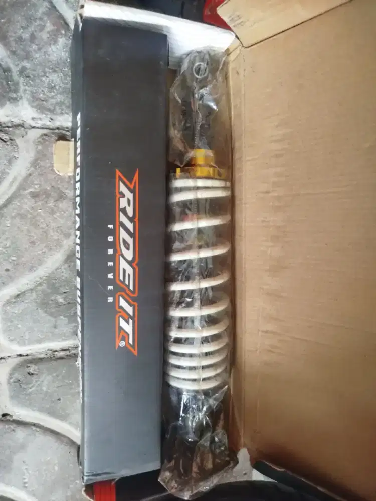 Shockbreaker belakang ride it 320