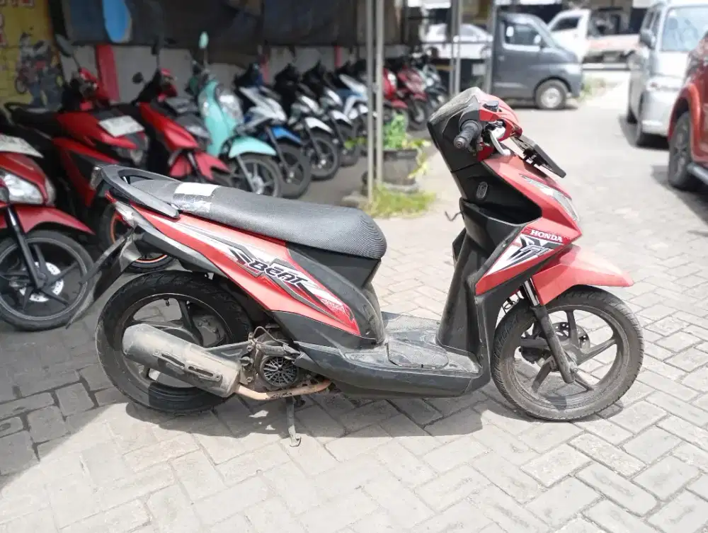 [PROMO OKT] Honda beat fi Tahun 2015 T/A