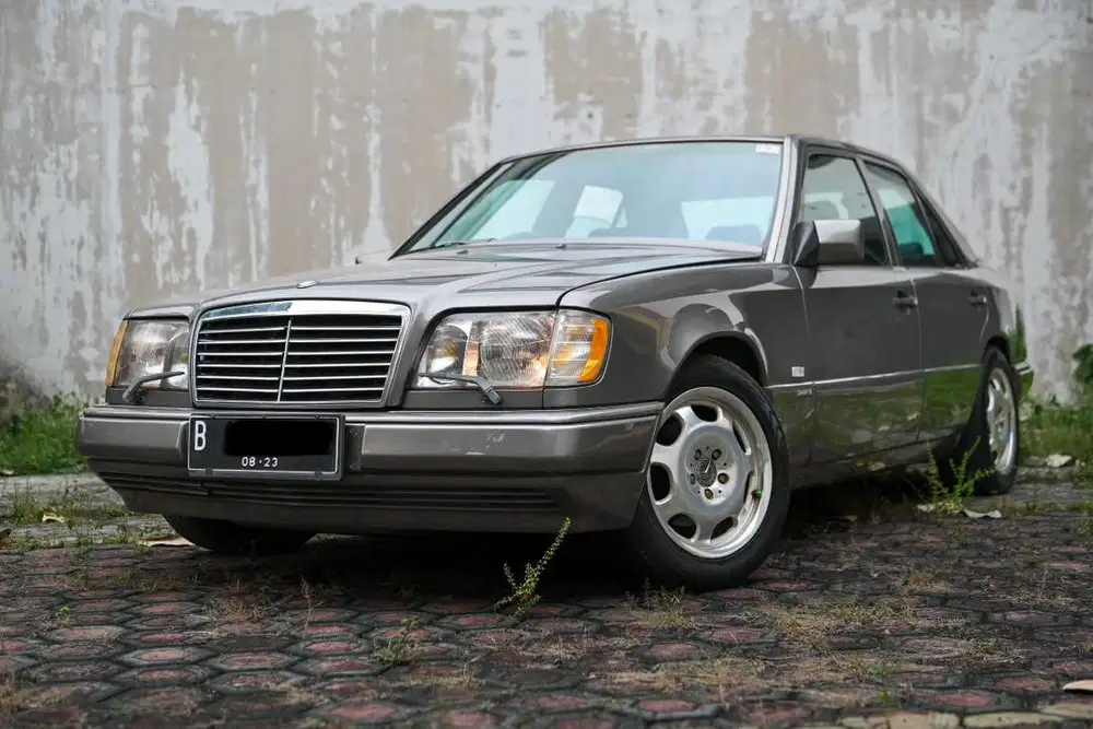 W124 300e AT 1990