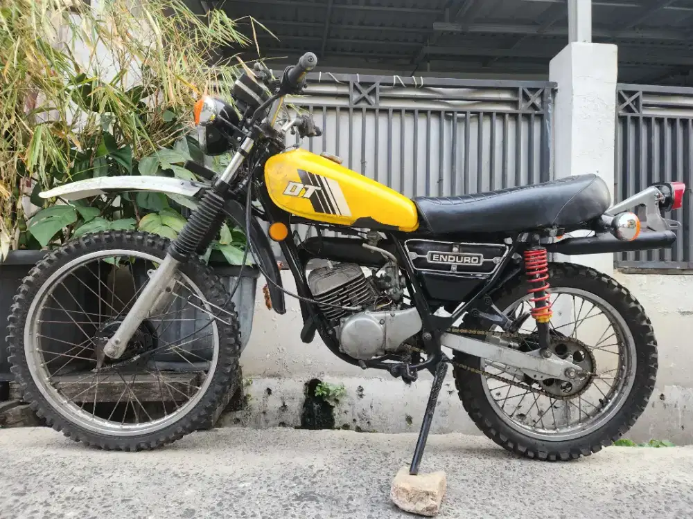 YAMAHA DT 100 DT100 RX KING RXZ KUNING TAHUN 1977 SURAT LENGKAP MURAH!