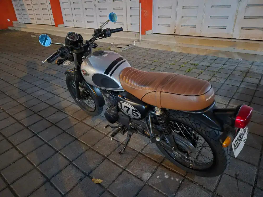 KAWASAKI W175 SE