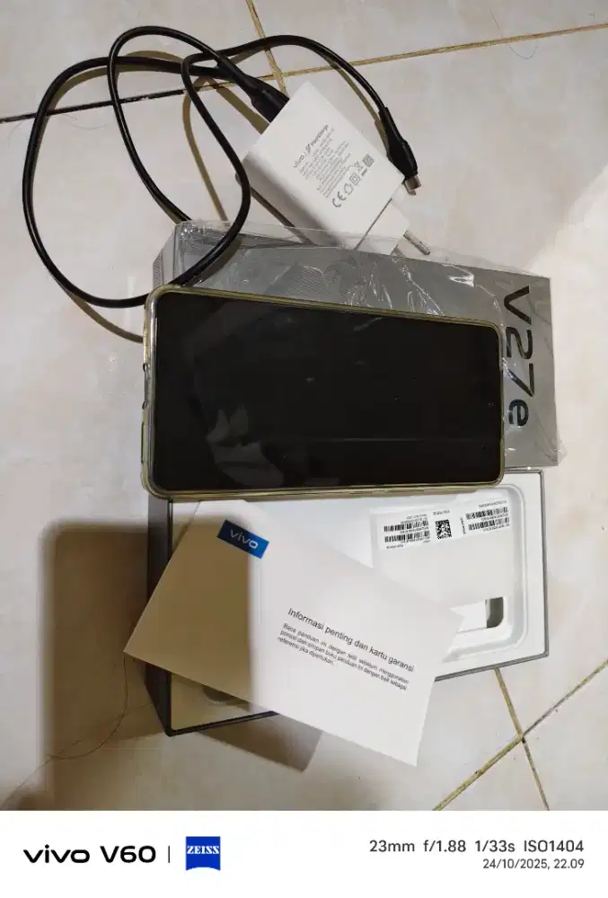 V27e kondisi normal mulus 99%
