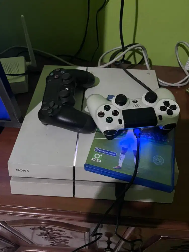 DIJUAL PS 4 500 GB