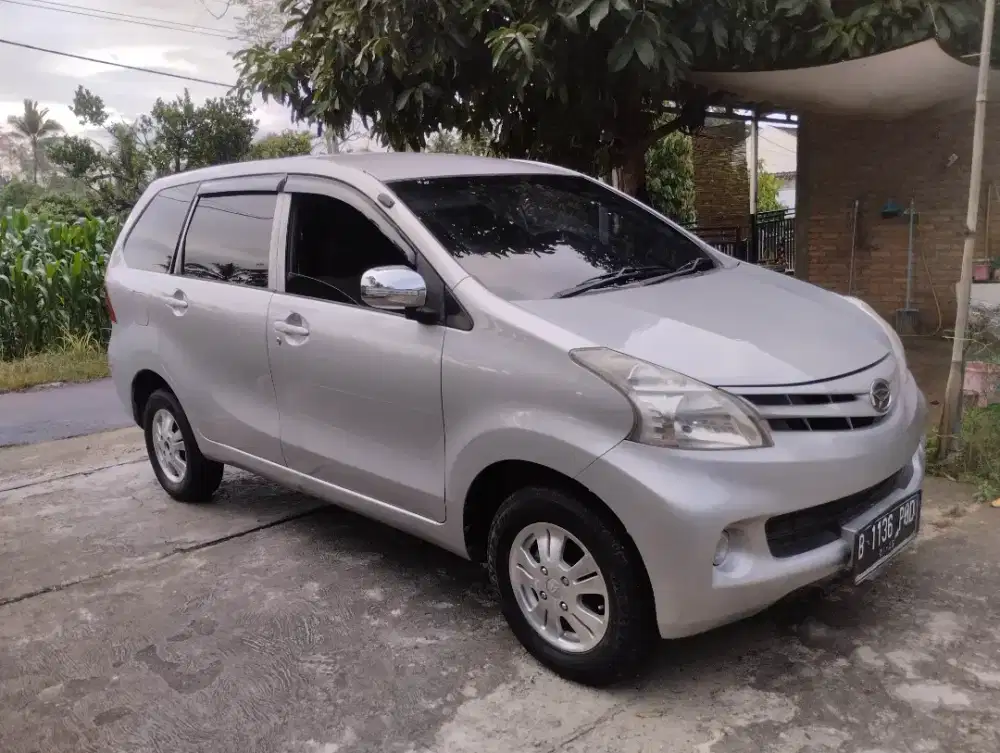 Xenia m 1000 cc