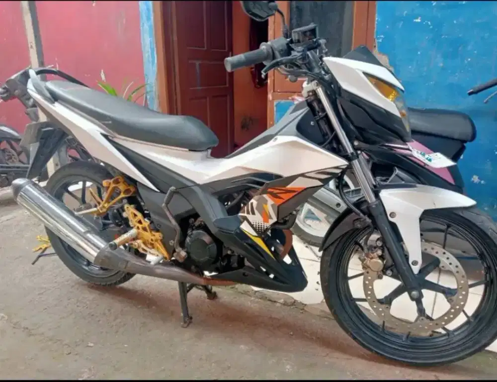 Honda Sonic 150 R