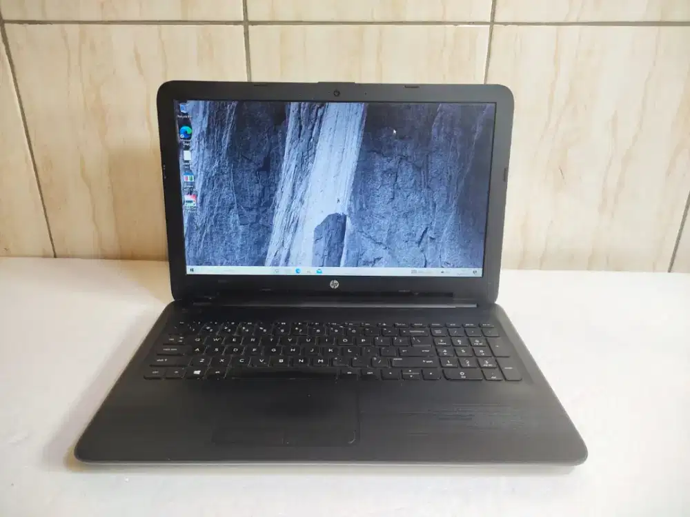 A928 hp 250 G5 Ram 4GB hdd 500GB core i3-6006U