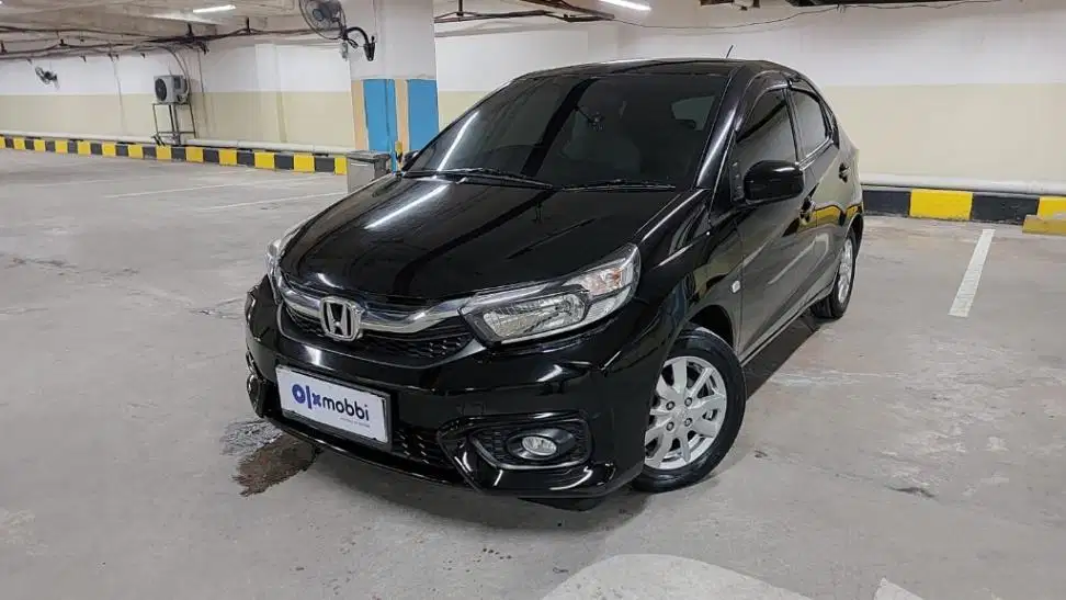 DP Rendah  7JT - Honda Brio Satya 1.2 E Bensin-AT 2019 Hitam