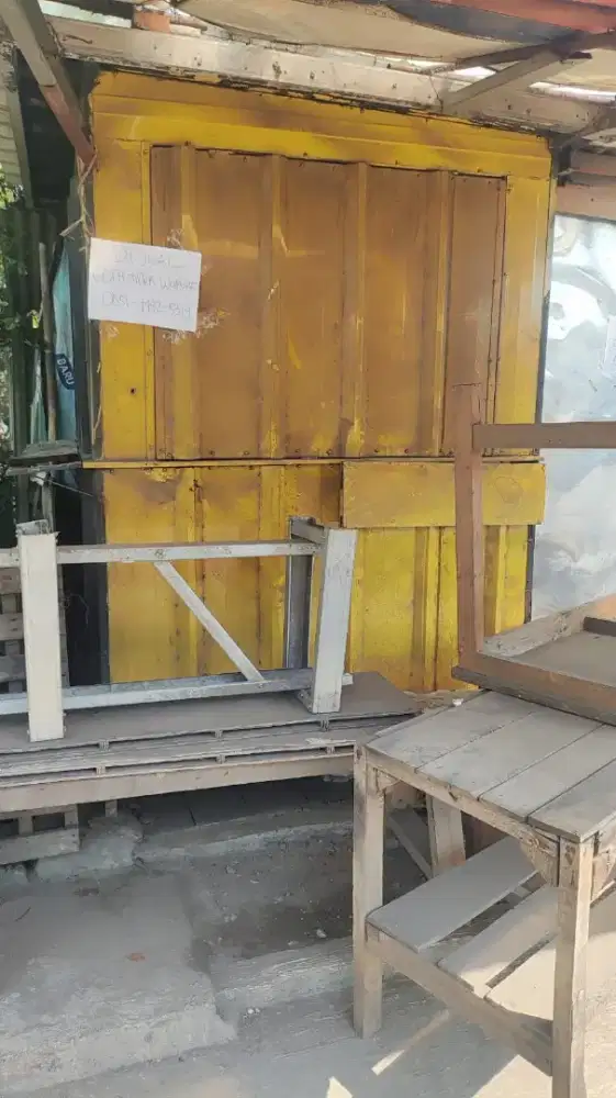 Container Warung