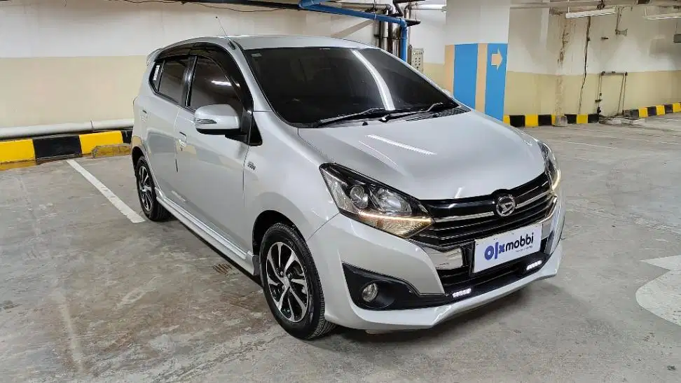 TDP 6,JT Daihatsu Ayla 1.2 R Bensin-MT Silver 2018