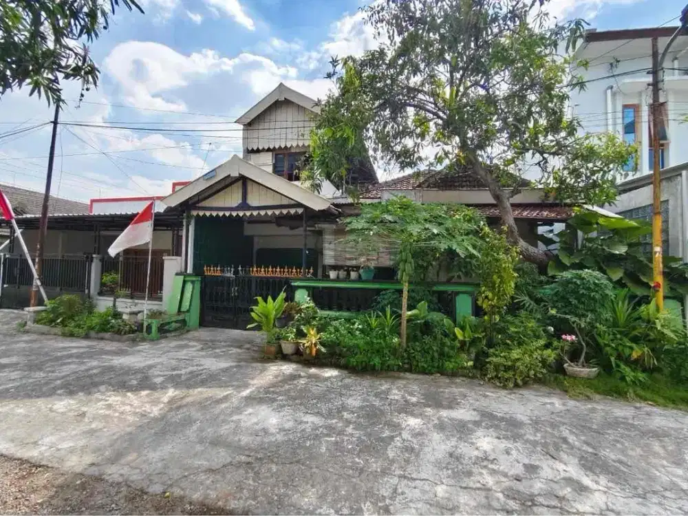 Rumah Strategis 1,5 Lantai Siap Huni Tengah Kota Strategis Mudah Akses