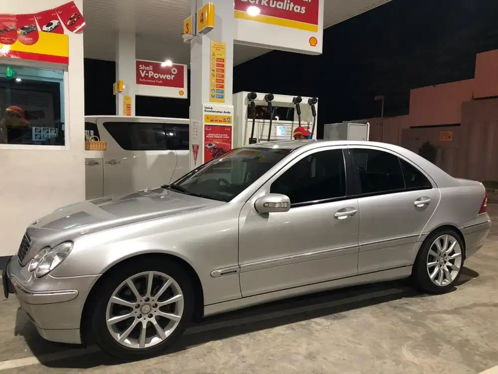 Mercedes benz w203 c320 2001