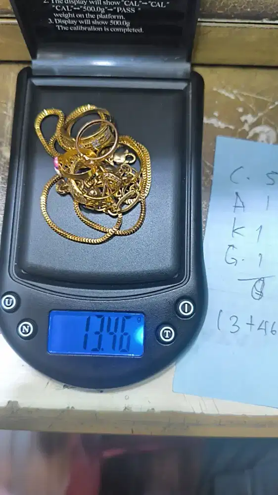 Jual beli emas dalam kondisi apa pun