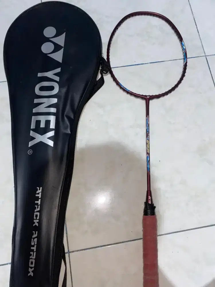 Yonex Nanoflare lite 29is