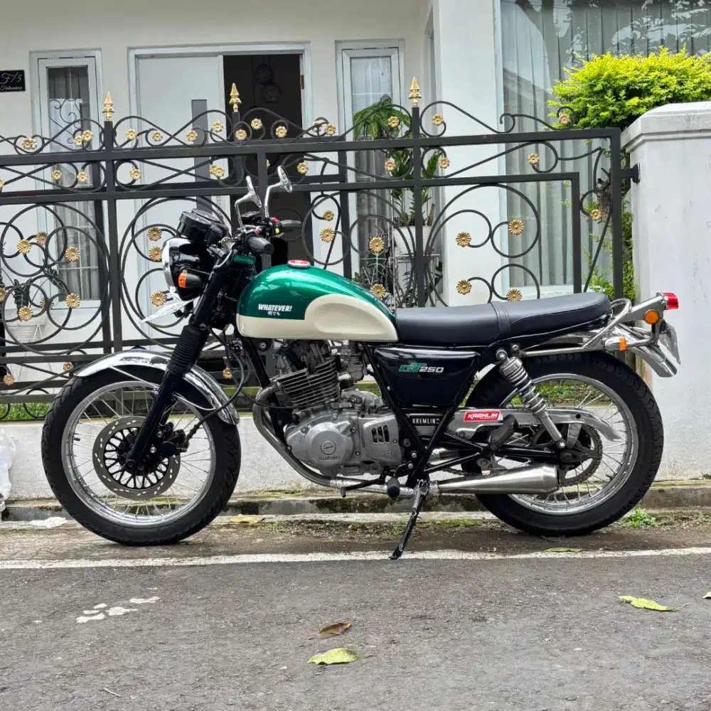 Suzuki Thunder 250 Custom British Style
