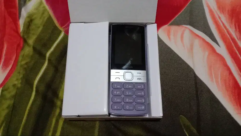 Nokia 150 Ungu Fullset