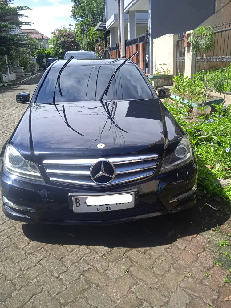 Mercedes-Benz C250 2012 Bensin