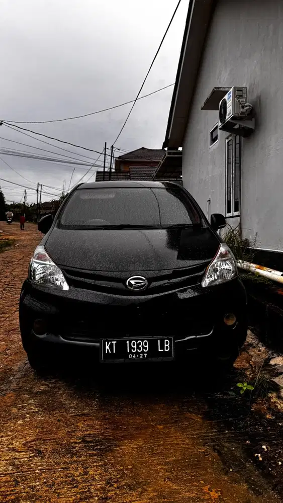 Daihatsu Xenia 2011 Bensin