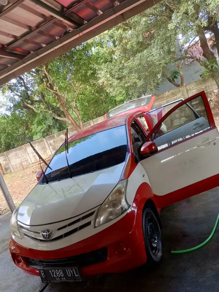 Toyota Avanza E 2015 manual low km