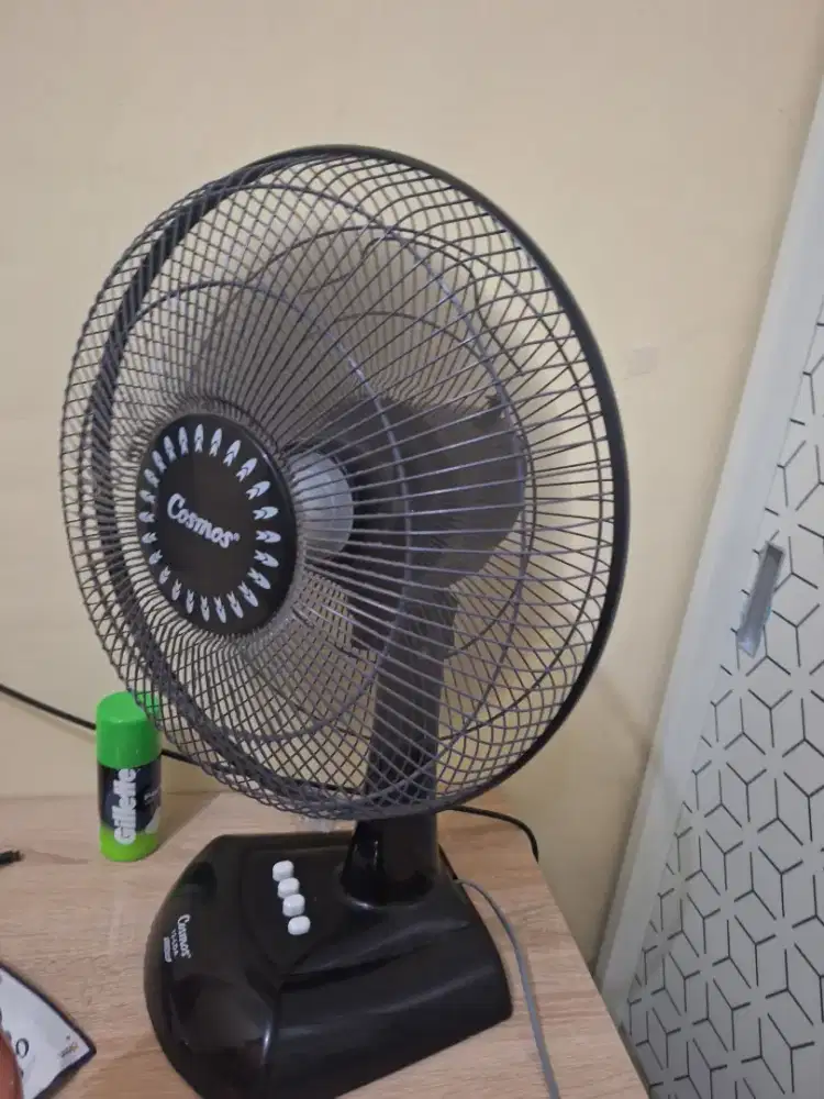 Kipas dan Lemari