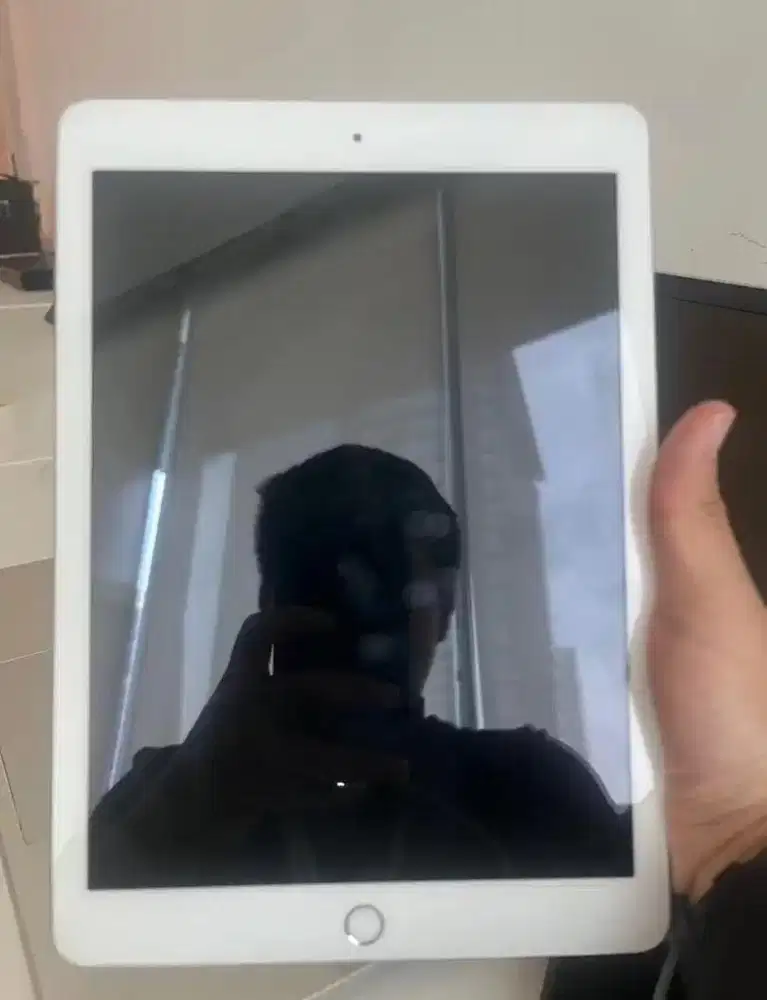 IPAD 6 APPLE 128 gb WIFI ONLY INTER