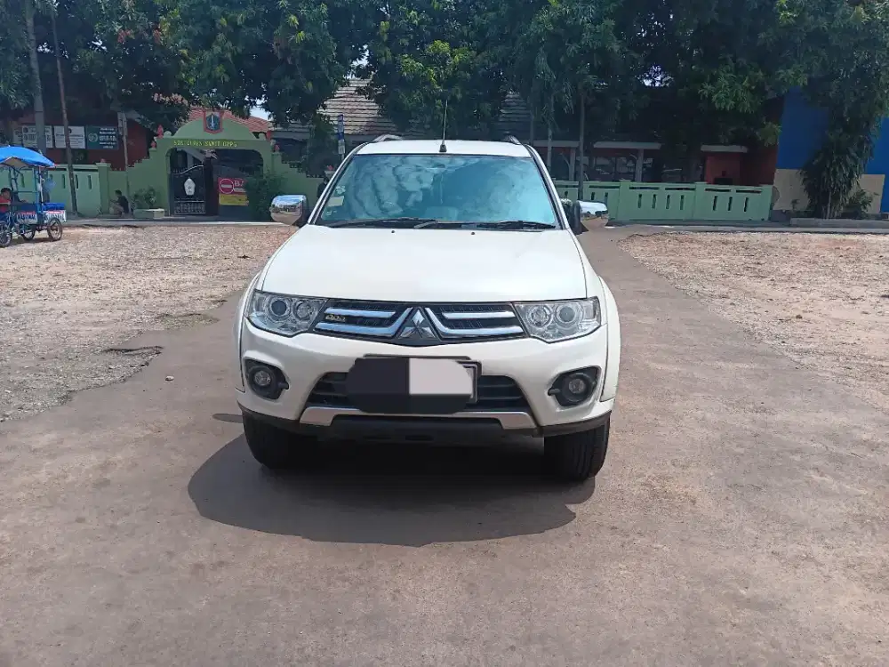 Pajero Sport Exceed 2.5 Tahun 2015