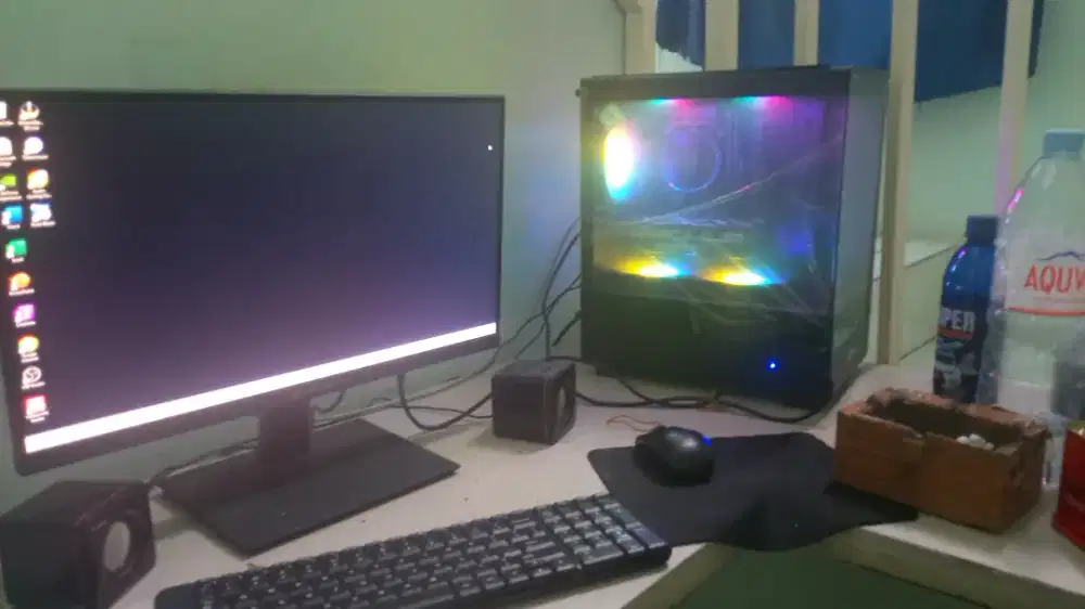PC gaming full set masih bisa nego