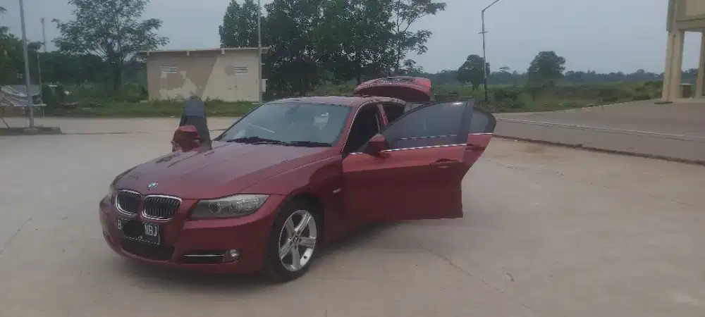 BMW E90 LCI 2012