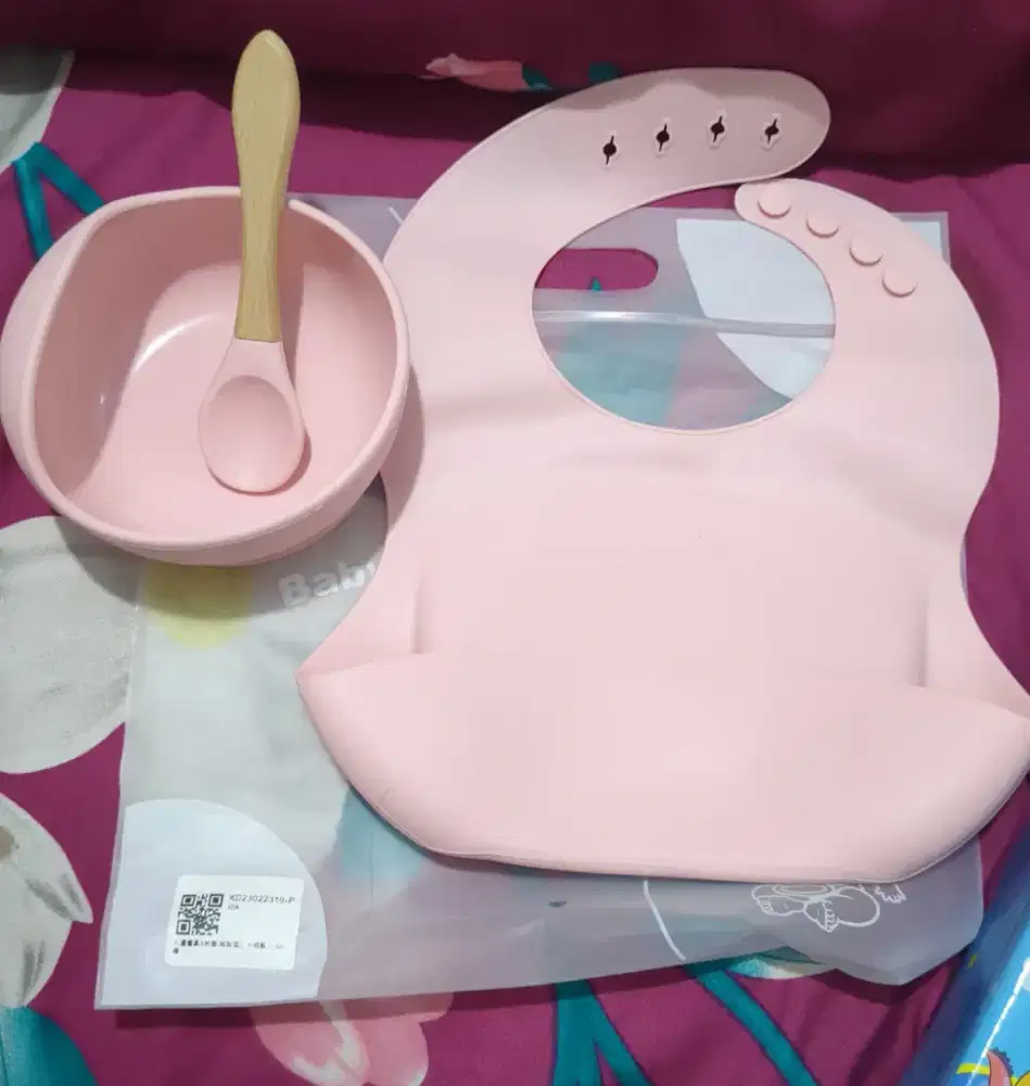 Tempat makan bayi