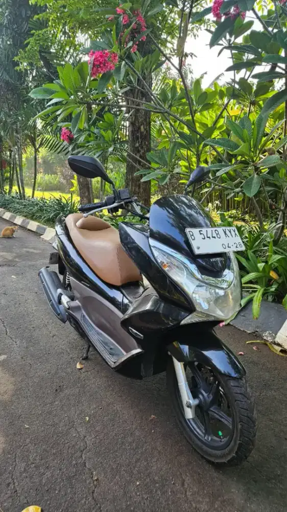 Low Km 40 rb Honda PCX Full Original Pajak Hidup Surat Lengkap
