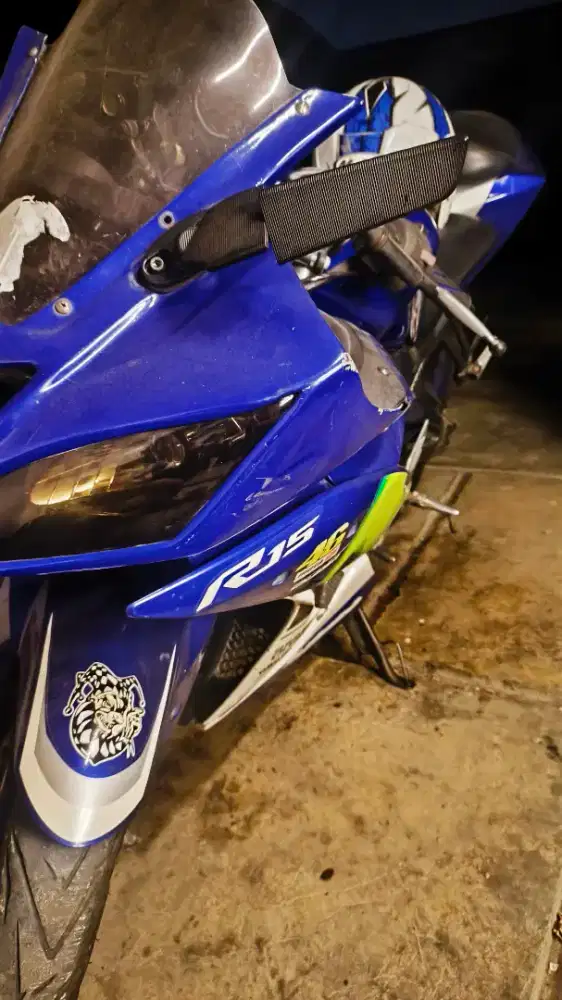 Yamaha R15 V2 2016
