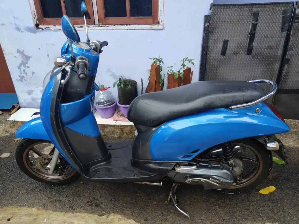 Honda scoopy 2012
