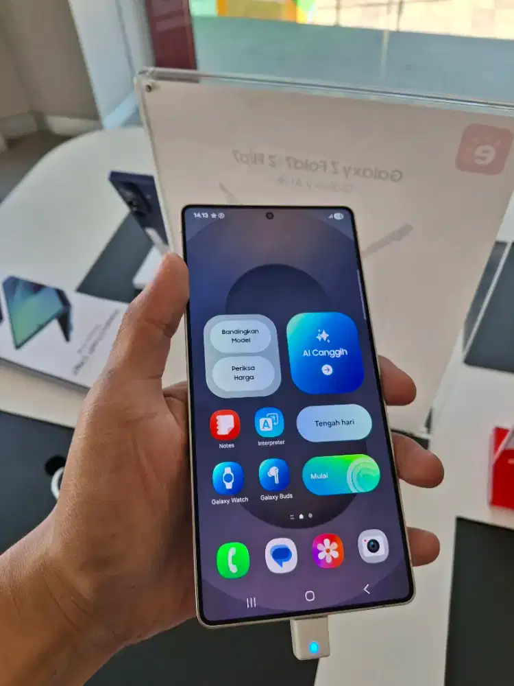 Samsung S25 Ultra Bonus Buds 3 Pro, Charger Ori dan Speaker Premium