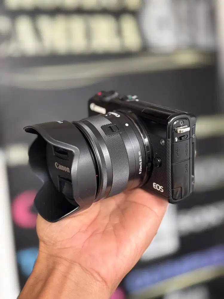 Canon EOS M100 KIT Mulus Bonus Banyak Siap Pakai