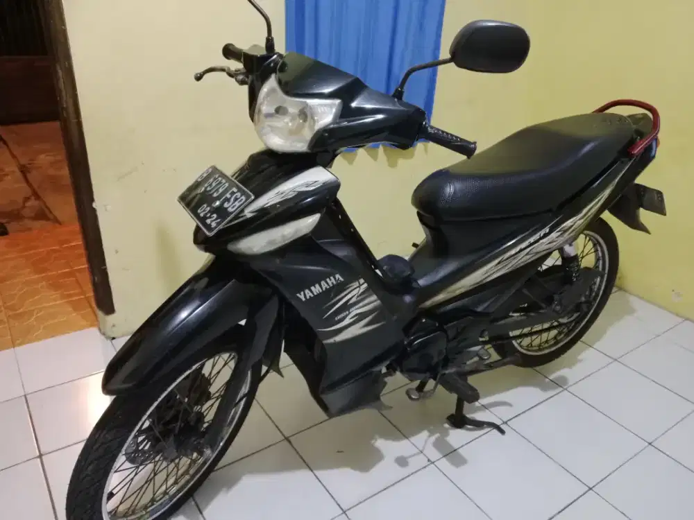 DIJUAL YAMAHA VEGA ZR TAHUN 2009 WARNA HITAM BAGUS MURAH