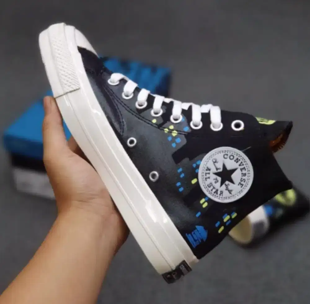 Sepatu Converse 70s High X Batman Glow In The Drank