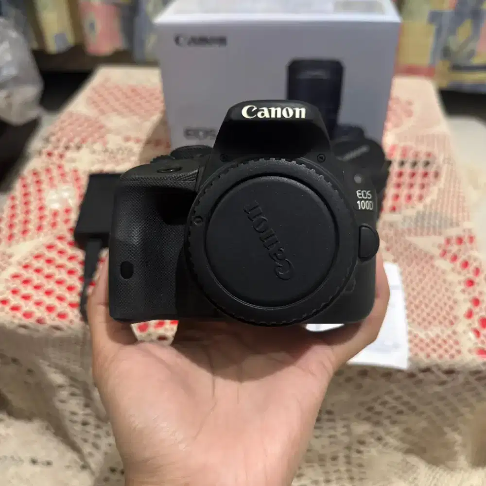 KAMERA CANON EOS 100D
