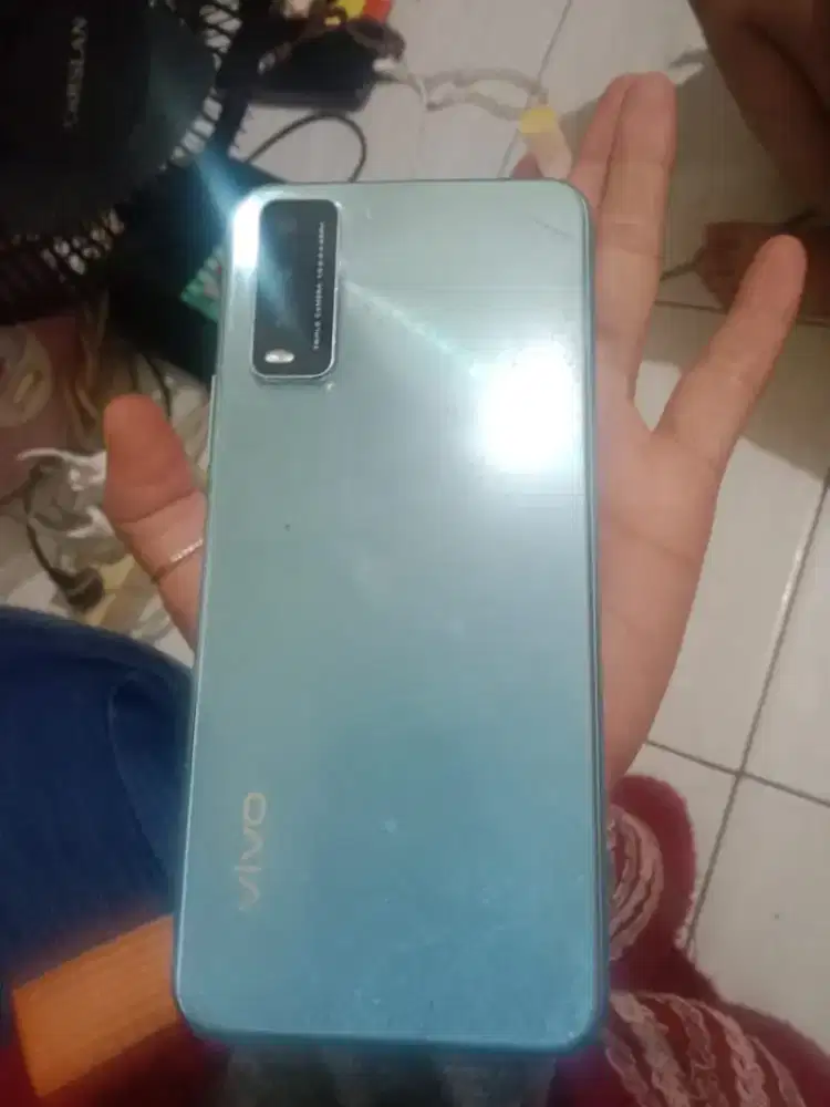Vivo v2029 8/128 lcd segaris