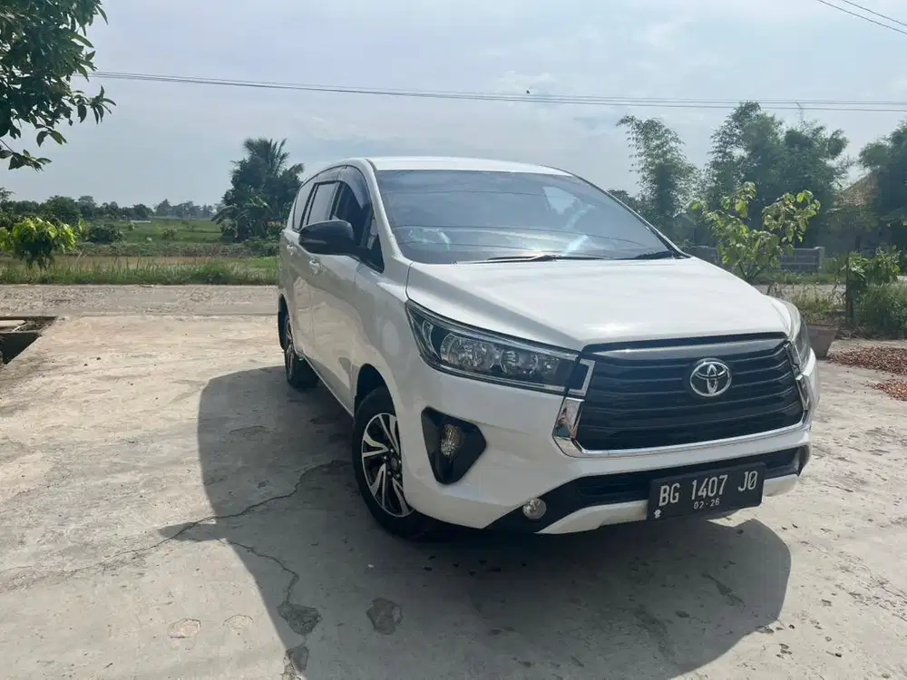 Innova 2.4 G, M/T 2021