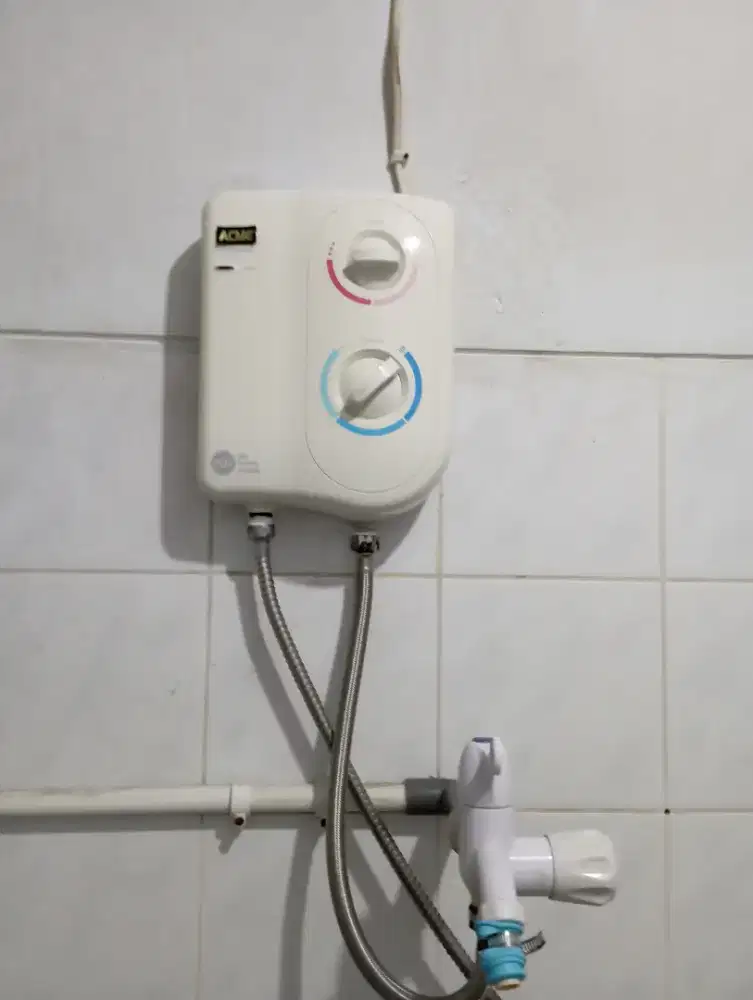 Water heater acme 707