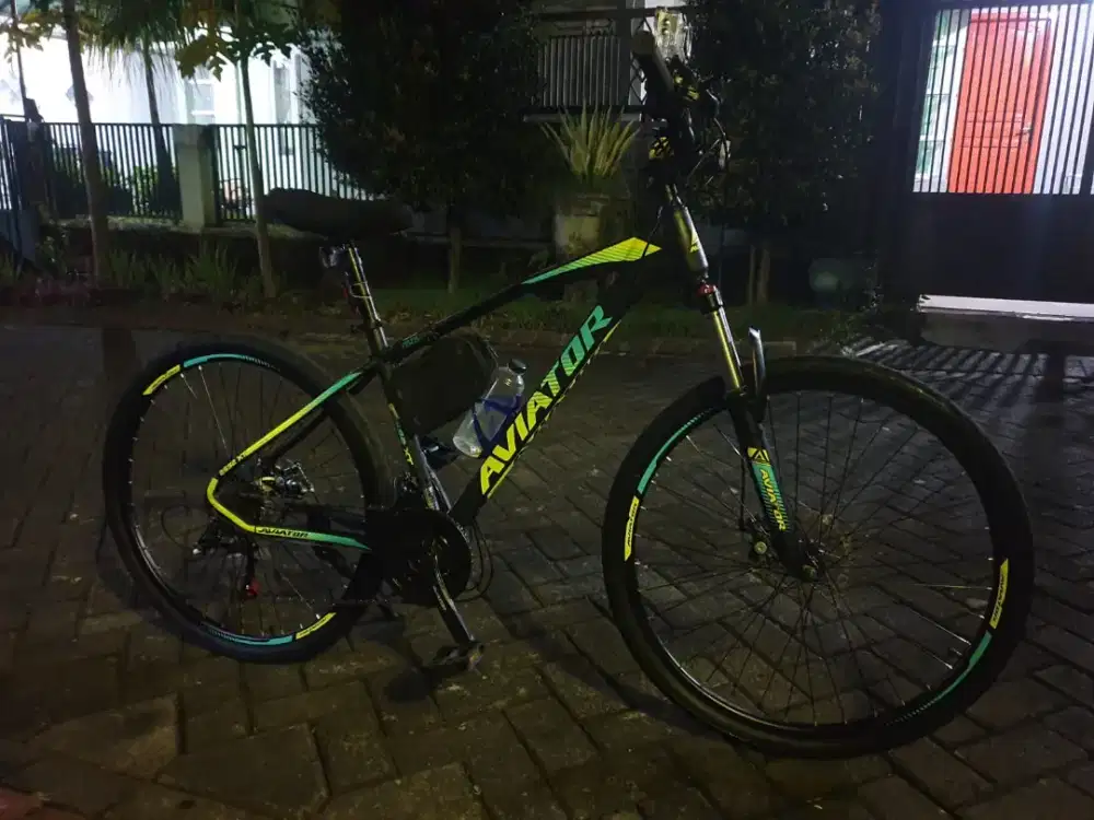 Sepeda Gunung aviator