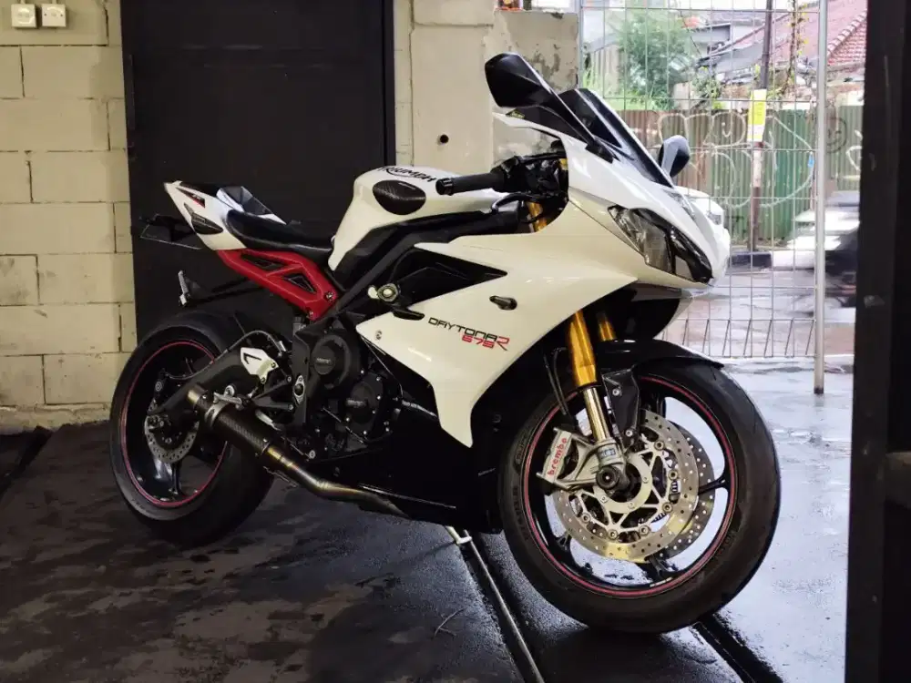 Triumph Daytona Nik 2014/2017
Full Paper ATPM (D)