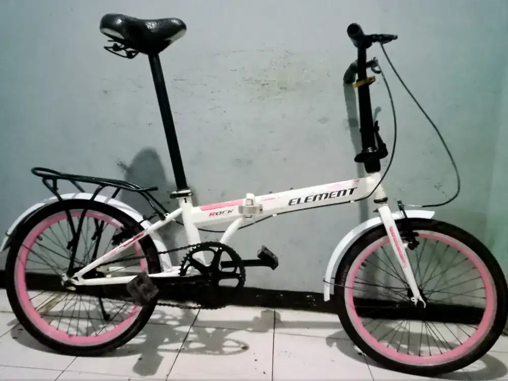 Dijual sepeda lipat ELEMENT ROCK msih bgus batangan amn lipatan normal