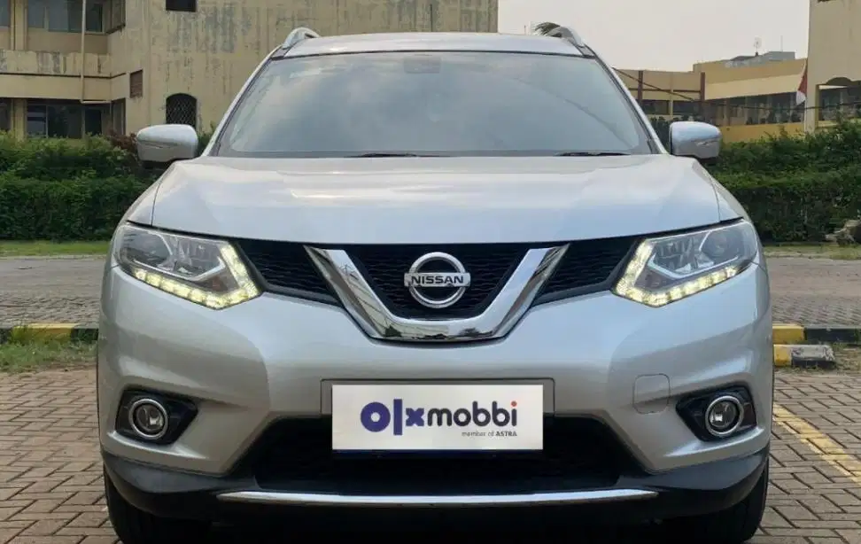 TDP 8,JT Nissan X-Trail 2.5 Bensin-AT Silver 2015