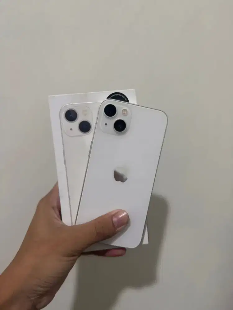 NYARI IPHONE 13