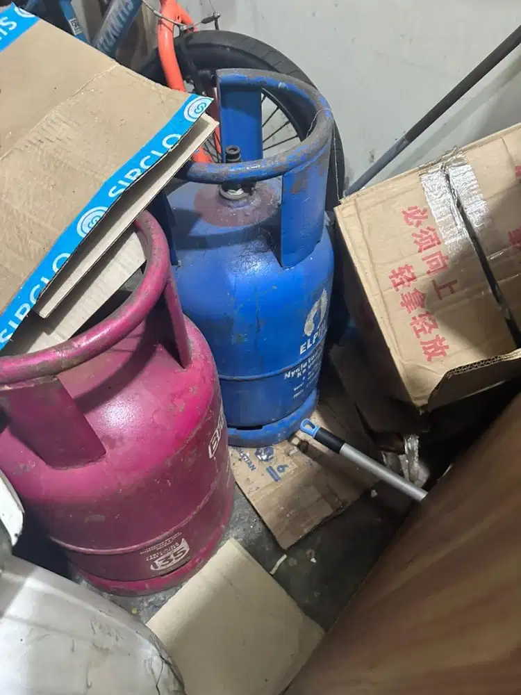 dijual cepat tabung gas elpiji 12kg kosongan