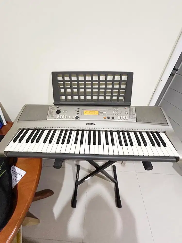 Keyboard Yamaha PSR E313